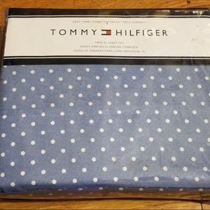 Tommy Hilfiger Chambray Dot Twin XL Sheet Set